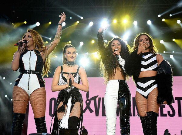 Σάλος στο διαδίκτυο για τα προκλητικά ρούχα των Little Mix στην φιλανθρωπική συναυλία για τα θύματα στο Μάντσεστερ