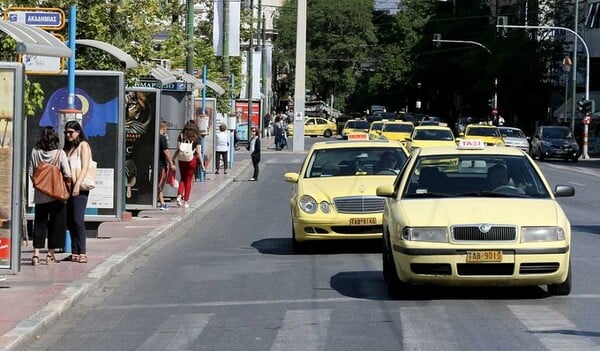 H Tροχαία δεσμεύεται ότι θα αντιμετωπίσει το πρόβλημα με τις παράνομες πιάτσες ταξί στο κέντρο