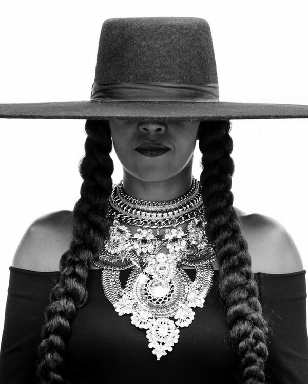 Η Μισέλ Ομπάμα μιμείται την Beyoncé στο «Formation» και της εύχεται χρόνια πολλά για τα γενέθλιά της