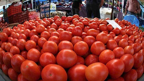 Δέσμευση 3,2 τόνων κηπευτικών στη λαχαναγορά του Ρέντη