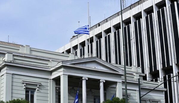 Διπλωματικές πηγές εναντίον BBC για τους Σλαβομακεδόνες - Εξηγήσεις ζητά η ΝΔ