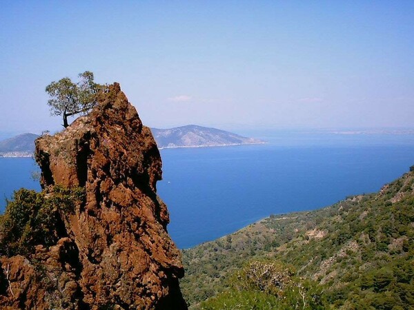 Το Γεωδυναμικό Ινστιτούτο θα παρακολουθήσει για πρώτη φορά το ενεργό ηφαίστειο των Μεθάνων