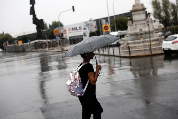 Βροχές, καταιγίδες και βοριάδες σε όλη τη χώρα