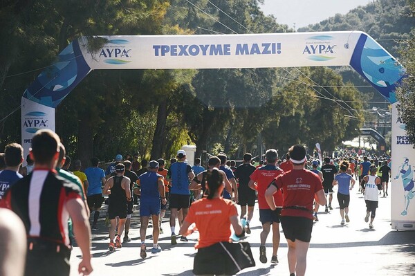 Ημιμαραθώνιος Αθήνας 2019: To Φυσικό Μεταλλικό Νερό ΑΥΡΑ έδωσε δυναμικό «παρών» με το AVRA WAVE