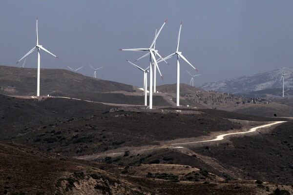 Αντιδράσεις για τα βιομηχανικά αιολικά πάρκα στα Άγραφα- Δεν θέλουν τις 40 ανεμογεννήτριες