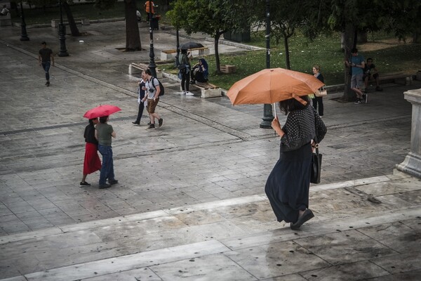 Άστατος o καιρός με βροχές και σκόνη