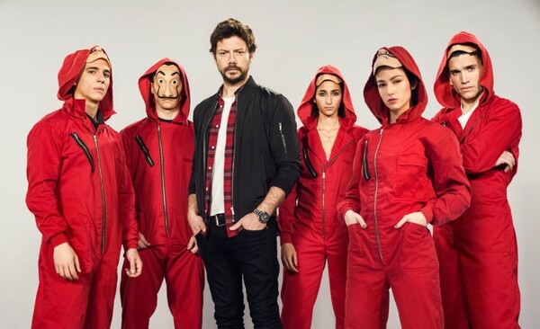 La Casa de Papel: To νέο teaser τρέιλερ του Netflix με ντετέκτιβ από άλλες σειρές