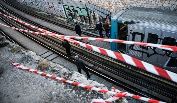 Πανελλήνια θλίψη και η οργή για την αποπλάνηση της 14χρονης που αυτοκτόνησε - Δεν την προστάτεψαν