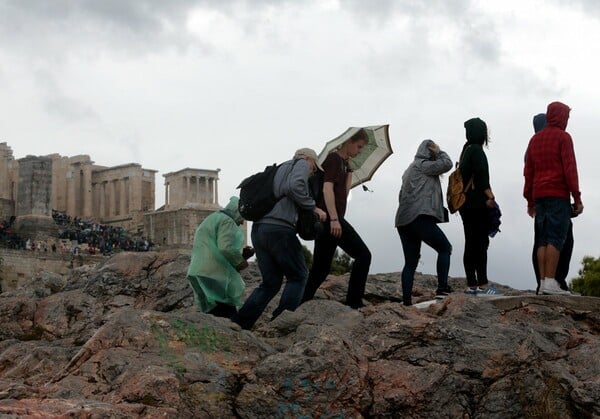 Meteo: Κακοκαιρία όλη την εβδομάδα - Ποιες περιοχές επηρεάζονται περισσότερο