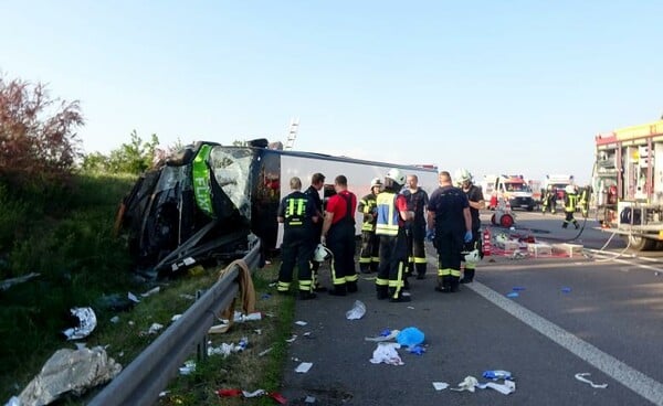 Τροχαίο με λεωφορείο στη Γερμανία - Ένας νεκρός και 60 τραυματίες