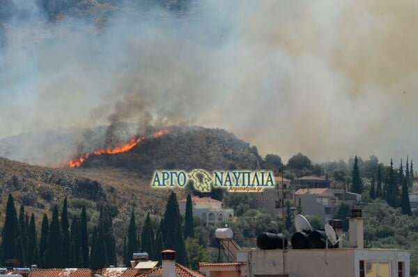 Συναγερμός για πυρκαγιά κοντά σε σπίτια στο Ναύπλιο - Μεγάλη κινητοποίηση