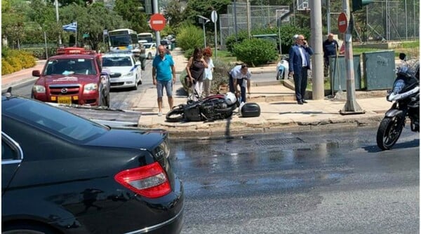 Σοβαρό τροχαίο στη Βούλα με έναν νεκρό