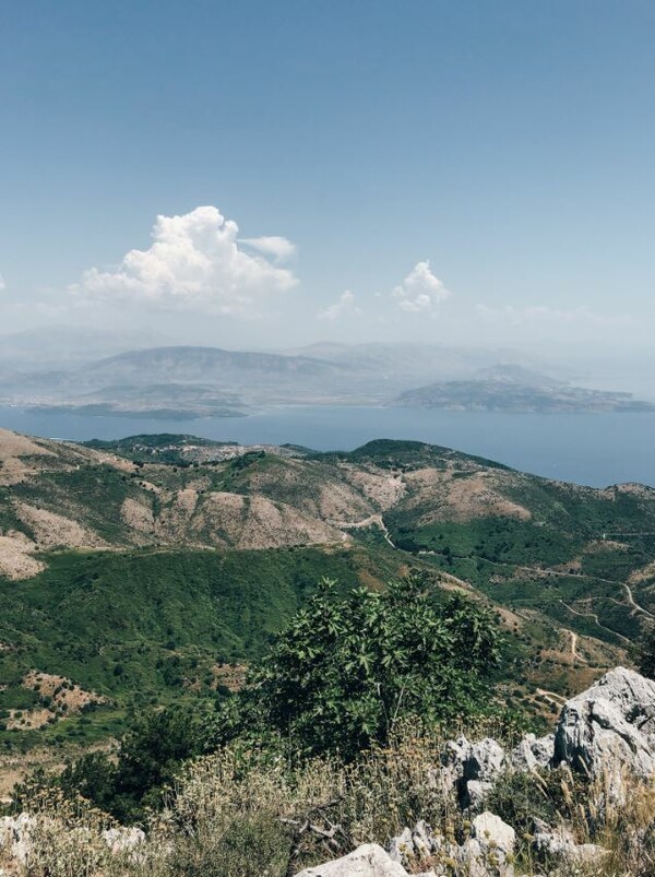 Στην Κέρκυρα για διακοπές ο Τσιτσιπάς - Οι φωτογραφίες και τα μηνύματα στα social media