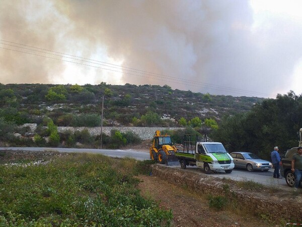 Εκτός ελέγχου η πυρκαγιά στην Ζάκυνθο - Ορατός από δορυφόρο ο καπνός