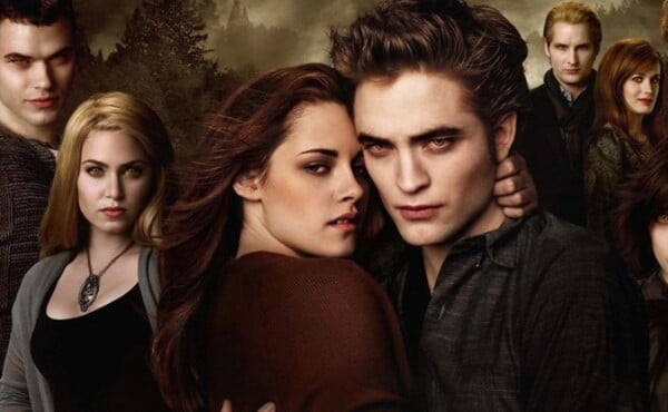 Twilight: Οι φανατικοί εντόπισαν μερικές γκάφες στο vampire saga 8 χρόνια μετά την τελευταία ταινία