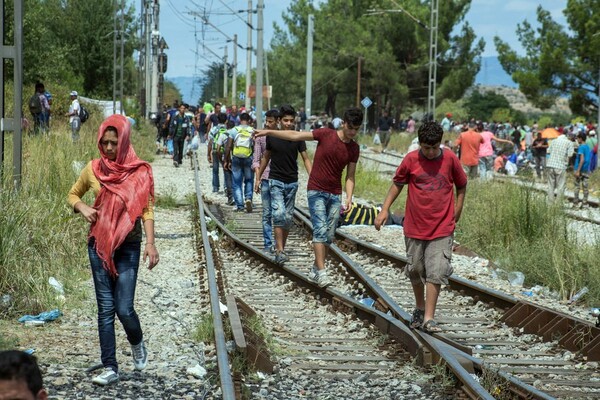 To χάος πίσω απ' τα σύρματα στα σύνορα - 20 φωτογραφίες και βίντεο από την Ειδομενή