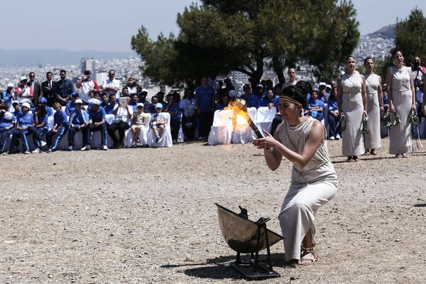 Άναψε στην Πνύκα η Φλόγα των Special Olympics 2015