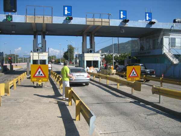 Μειώνονται τα διόδια στην εθνική Κορίνθου-Πατρών