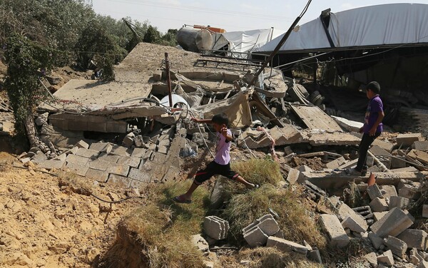 Η κατάπαυση του πυρός ολοκληρώνεται στη Γάζα
