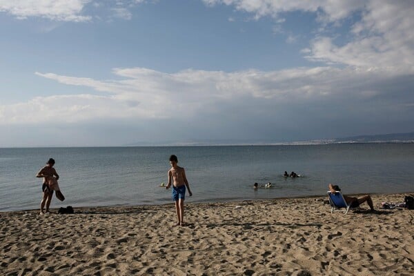 Σύννεφα, πρόσκαιρες βροχές αλλά και καταιγίδες