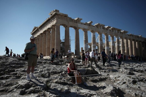 Αντιδρούν οι φορείς του Τουρισμού στην αύξηση του ΦΠΑ