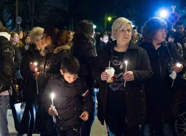 Ιωάννινα: Χιλιάδες κάτοικοι στην σιωπηλή διαμαρτυρία για τον Βαγγέλη Γιακουμάκη