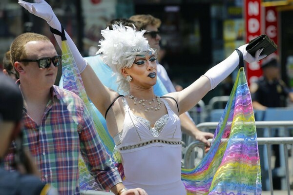 Φωτογραφίες από το μεγαλύτερο Pride στην ιστορία της Νέας Υόρκης