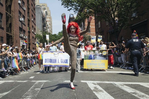 Φωτογραφίες από το μεγαλύτερο Pride στην ιστορία της Νέας Υόρκης