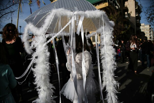 To αυθεντικό Καρναβάλι του Μεταξουργείου ήταν και φέτος το καλύτερο κυριακάτικο street party