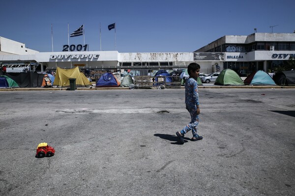 Πέθανε 17χρονη που διέμενε στον καταυλισμό του Ελληνικού - Για τραγικές συνθήκες μιλούν πέντε δήμαρχοι με κοινή τους επιστολή