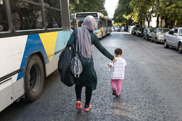 Τη Δευτέρα υπογράφεται στην Αθήνα το πρόγραμμα επιδότησης ενοικίου για 20.000 πρόσφυγες