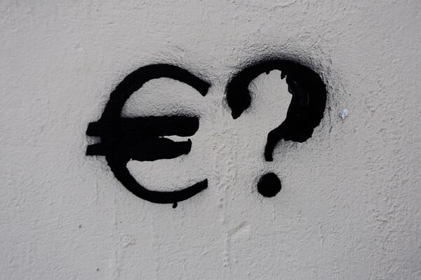 Γερμανικός Τύπος: Η Ελλάδα συνεχίζει να απειλείται με χρεοκοπία