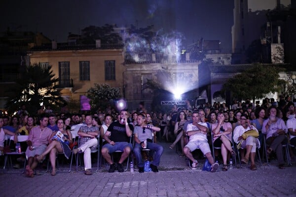 Το αγαπημένο φεστιβάλ θερινού σινεμά της Αθήνας ξεκίνησε στο Μεταξουργείο