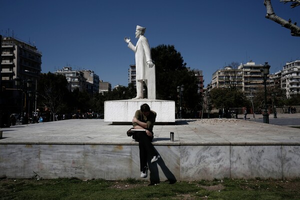 Οριακή άνοδος της ανεργίας στην Ελλάδα-Αισθητά αυξήθηκε η ανεργία στους νέους