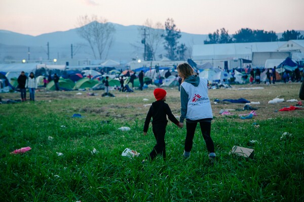 ΑΠΟΣΤΟΛΗ: Οι φωτογραφίες της Ειδομένης που δεν έχετε ξαναδεί