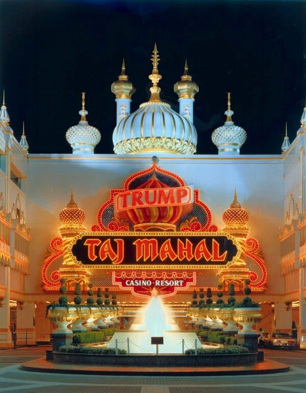 Έκλεισε το Trump Taj Mahal στο Ατλάντικ Σίτι- Σχεδόν 3.000 εργαζόμενοι έχασαν τη δουλειά τους