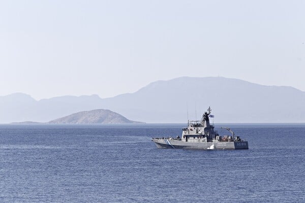 Εξήντα επτά μετανάστες περισυνέλεξε το Λιμενικό, σε βραχονησίδες νότια της νήσου Σαπιέντζα