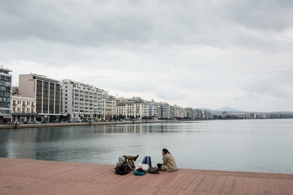 Στη Θεσσαλονίκη ακόμη ψάχνουν την αιτία της δυσοσμίας