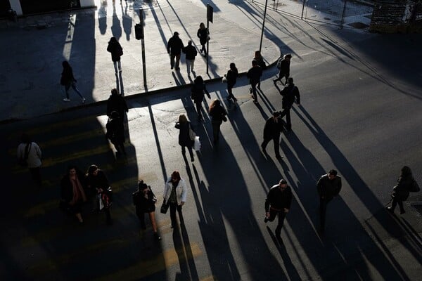 Συλλογικές διαπραγματεύσεις προτείνει η "επιτροπή σοφών" για τα εργασιακά