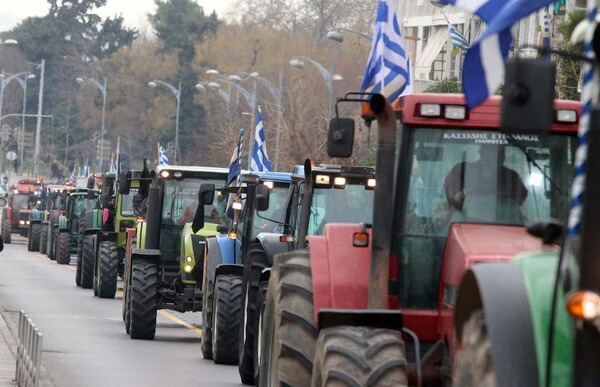 Οι αγρότες επιμένουν: «Θα πάμε στον Προμαχώνα, είτε με το καλό, είτε με παρατράγουδα»