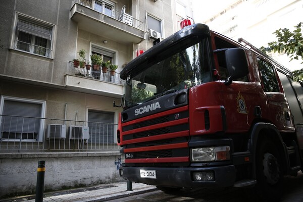 Νεκρός νεαρός άντρας από πυρκαγιά σε διαμέρισμα στην Αγία Βαρβάρα