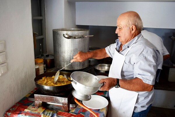 Σαν το φαγητό του «πανηγυρά» δεν έχει!