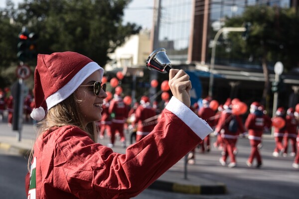 15 φωτογραφίες από το φετινό Santa Run στη Γλυφάδα