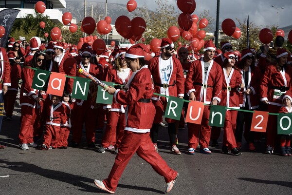 15 φωτογραφίες από το φετινό Santa Run στη Γλυφάδα