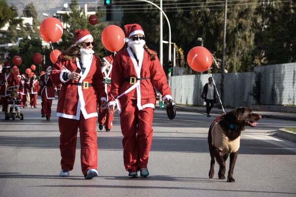 15 φωτογραφίες από το φετινό Santa Run στη Γλυφάδα