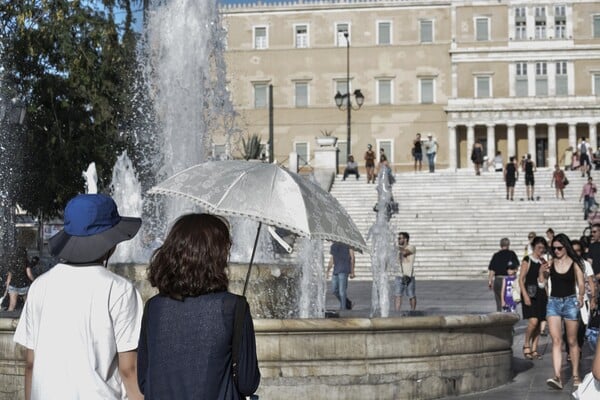 Με άνοδο της θερμοκρασίας και βροχές σήμερα ο καιρός - Στους 35 βαθμούς το θερμόμετρο