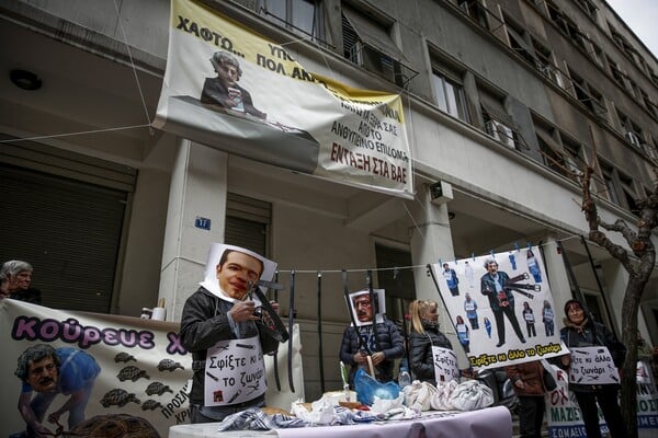 Άκαρπη η συνάντηση της ΠΟΕΔΗΝ με τον υπουργό Υγείας - Ανοιχτό το ενδεχόμενο νέων κινητοποιήσεων