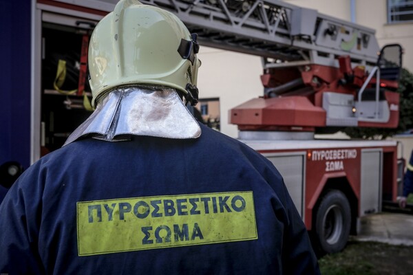 Πυρκαγιά σε διαμέρισμα στην Κυψέλη - Απεγκλωβίστηκε 73χρονη