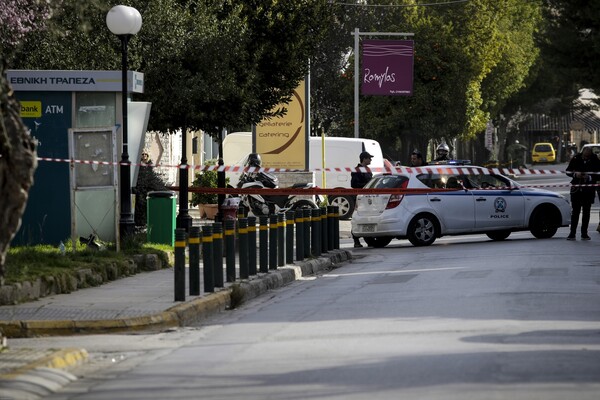 Άγνωστοι επιχείρησαν να ανατινάξουν ΑΤΜ στην Αγία Παρασκευή - Αποκλείστηκε η περιοχή