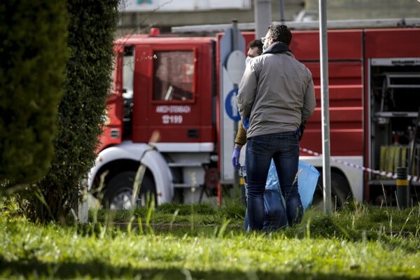 Άγνωστοι επιχείρησαν να ανατινάξουν ΑΤΜ στην Αγία Παρασκευή - Αποκλείστηκε η περιοχή